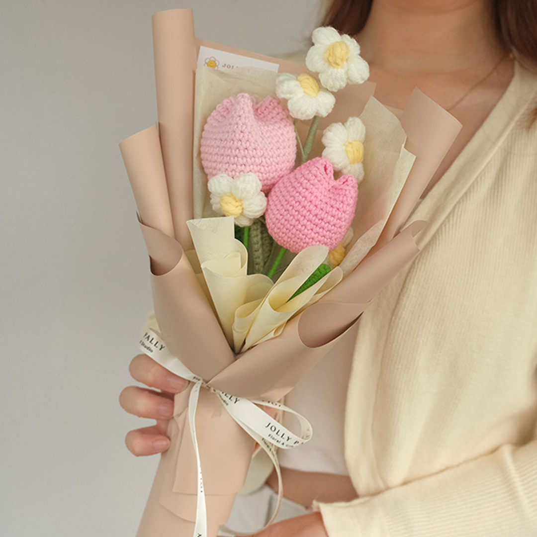 Bubbly Bloom - Crochet Chubby Tulip Flower Bouquet