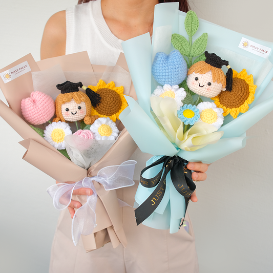 Crochet sunflower bouquet with graduation dolls (girl/boy)