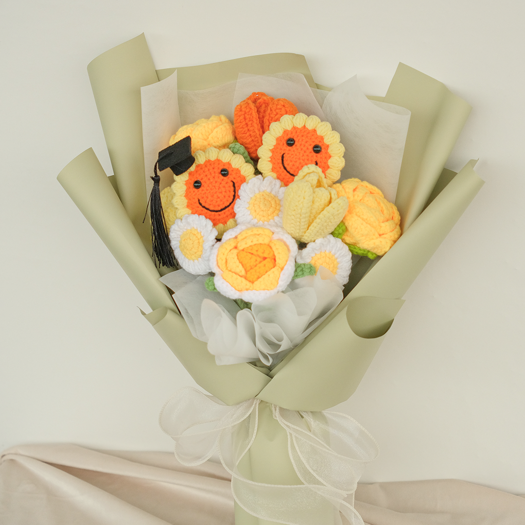 Crochet Sunflower Graduation Bouquet everlasting Smiley Flowers in Singapore