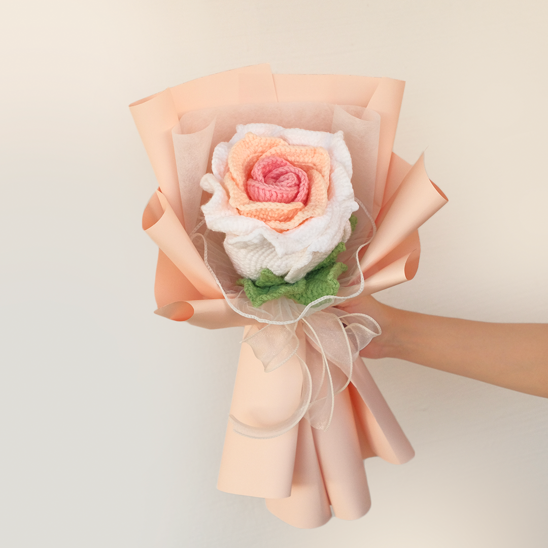 crochet thai rose in pink