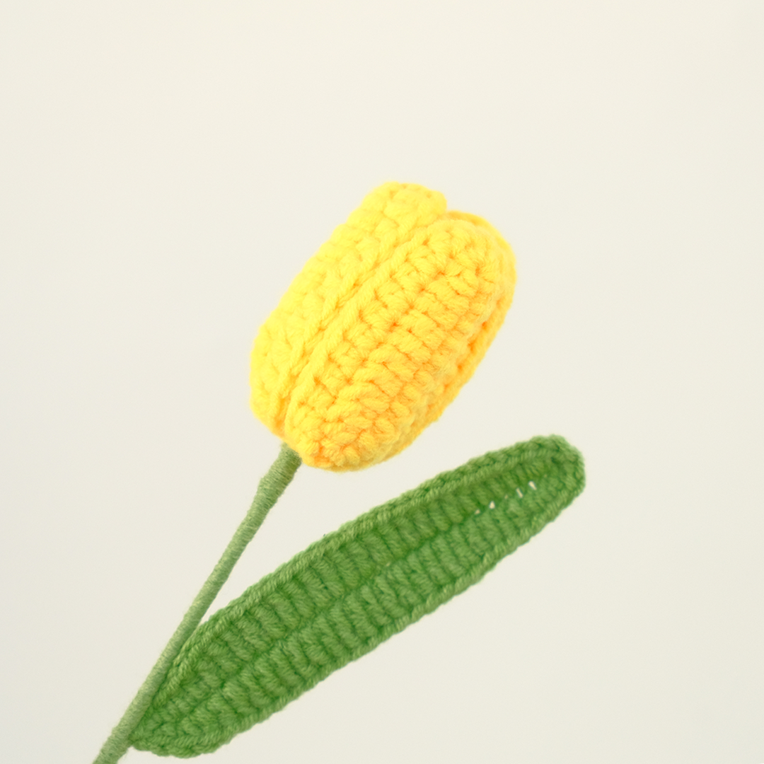 crochet tulip flower_yellow