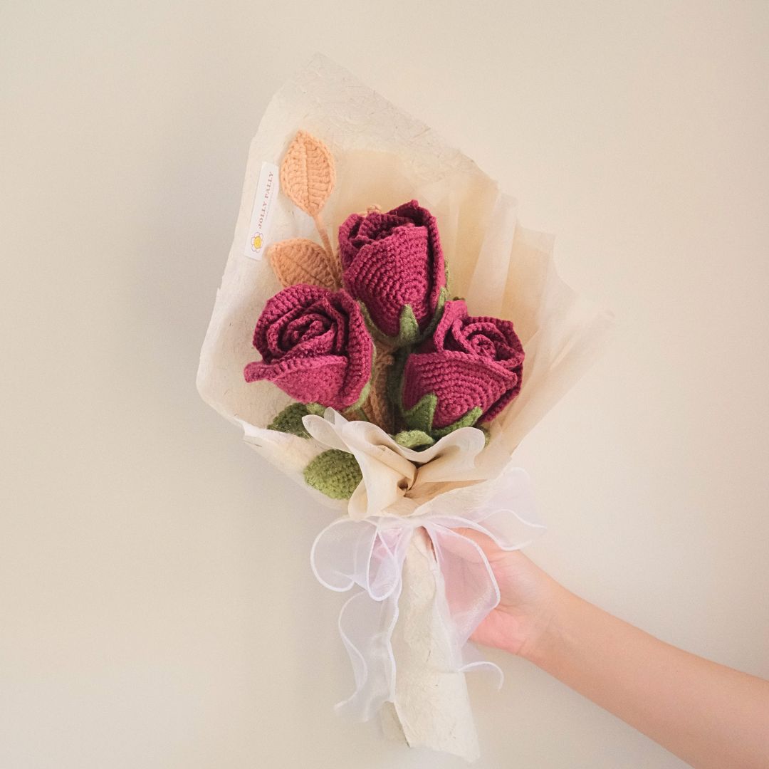 Amour Rouge - Premium Crochet Red Rose Flower Bouquet