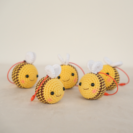Crochet Bee Keychain - Mini Buzz