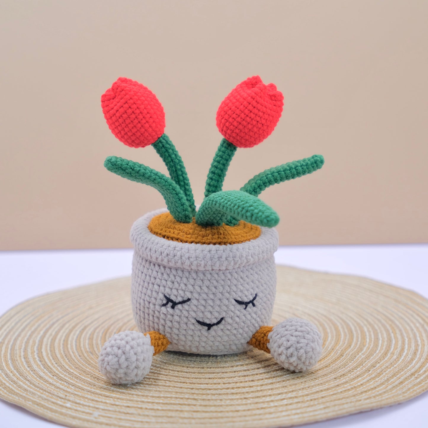 Smiley Chubby Tulip Pot - Crochet Jellycat Inspired