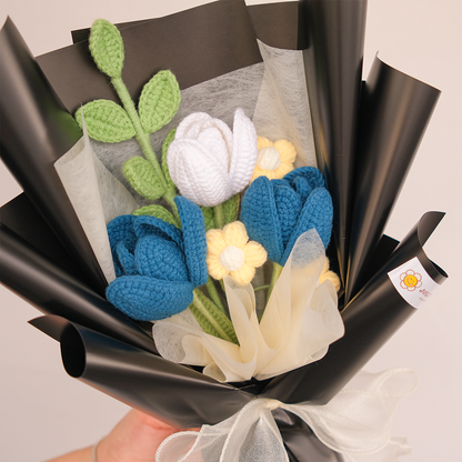 handmade crochet tulip flower bouquet blue and white