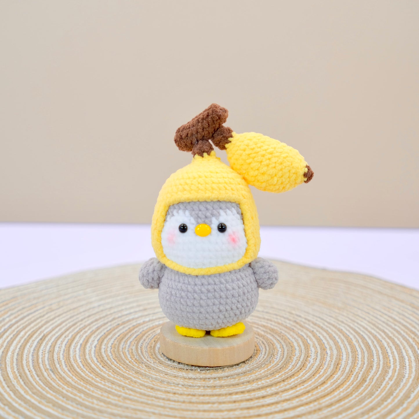 Foodie Penguin - Handmade Crochet Amigurumi Gifts