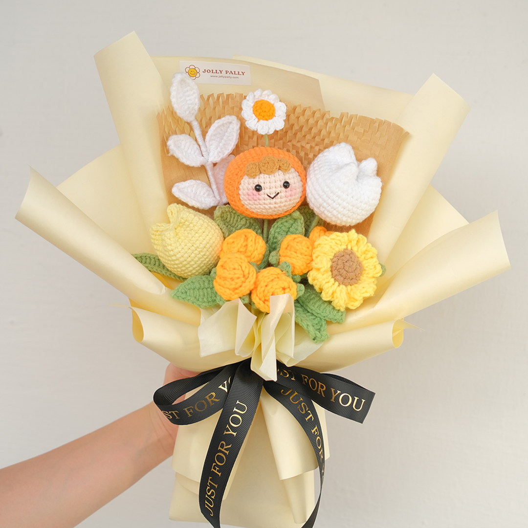 Jolly Chub - Graduation Doll Crochet Flower Bouquet