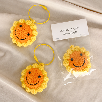 Smiley Pally Flower Keychain