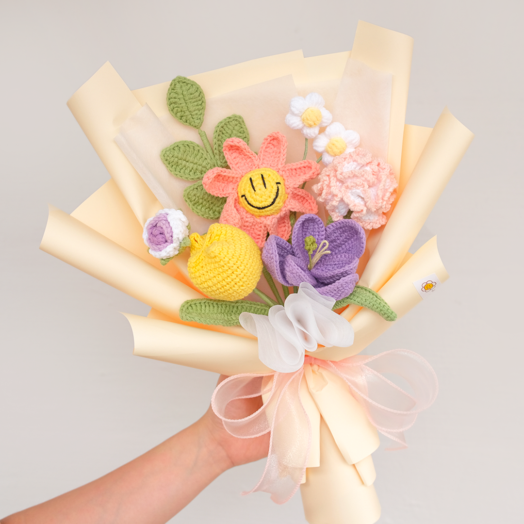 crochet daisy flower bouquet in pink