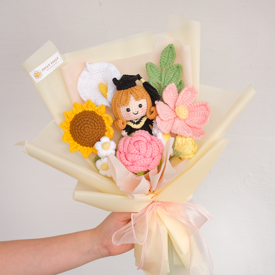 crochet flower M size bouquet with full body graduation doll girl